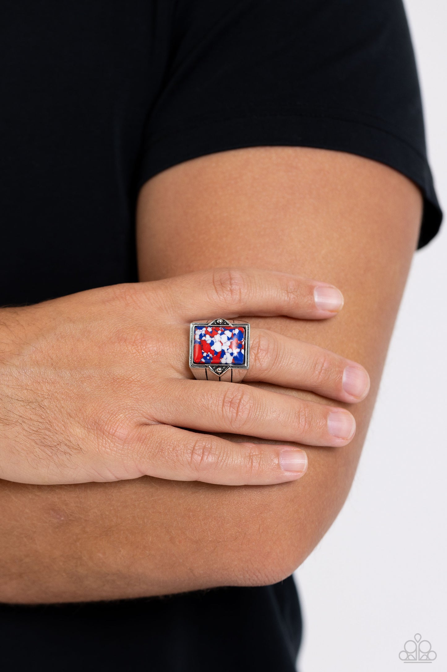 Startling Stones - Red Ring - Paparazzi - Dare2bdazzlin N Jewelry