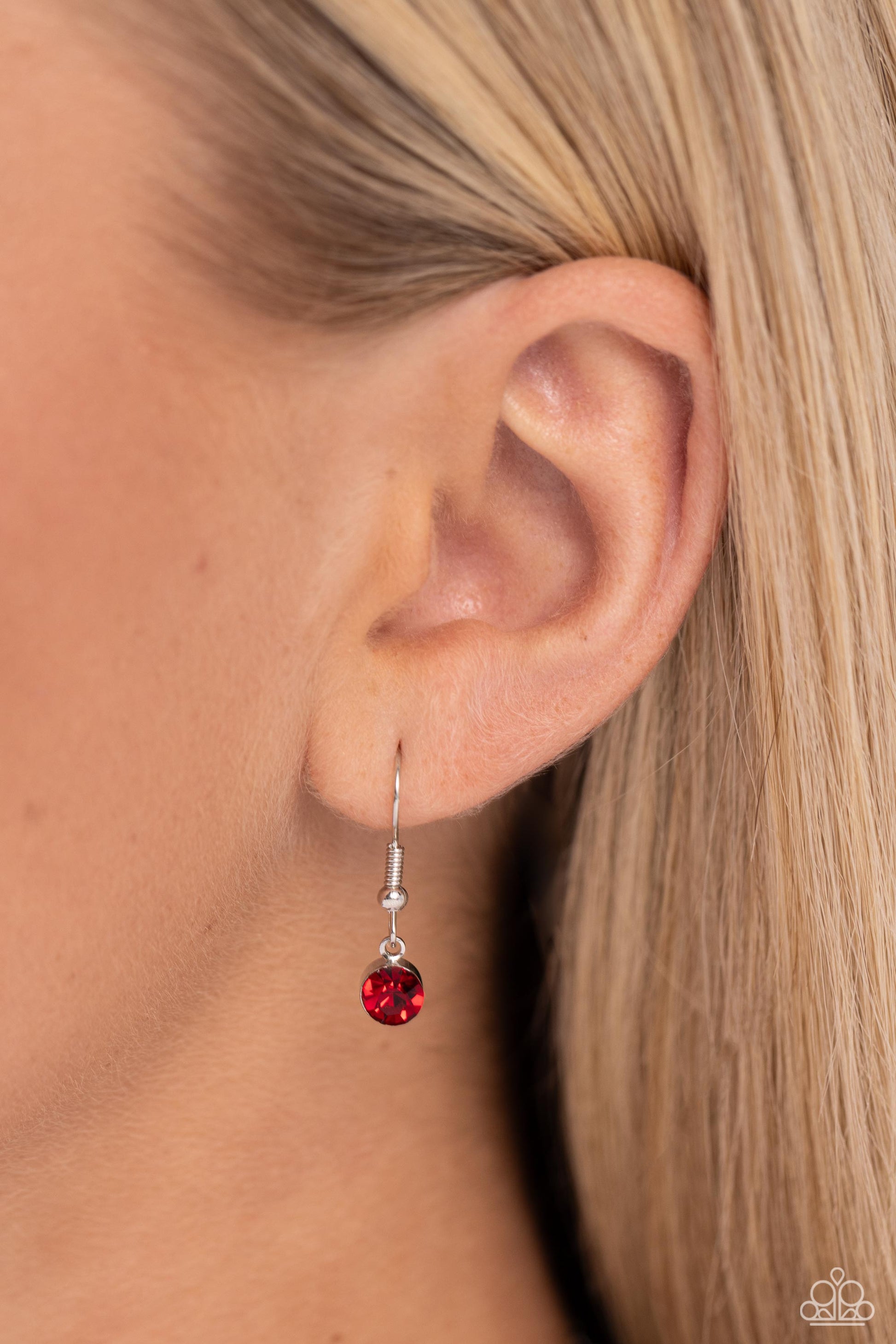Corner Kick - Red Necklace - Paparazzi - Dare2bdazzlin N Jewelry