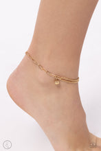 Load image into Gallery viewer, Solo Sojourn - Gold Anklet - Paparazzi - Dare2bdazzlin N Jewelry
