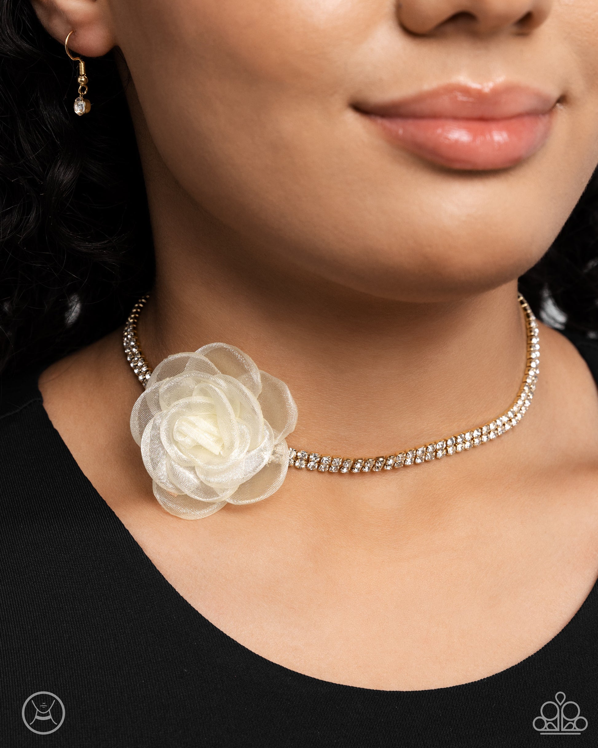 Rosy Range - Gold Choker - Paparazzi - Dare2bdazzlin N Jewelry