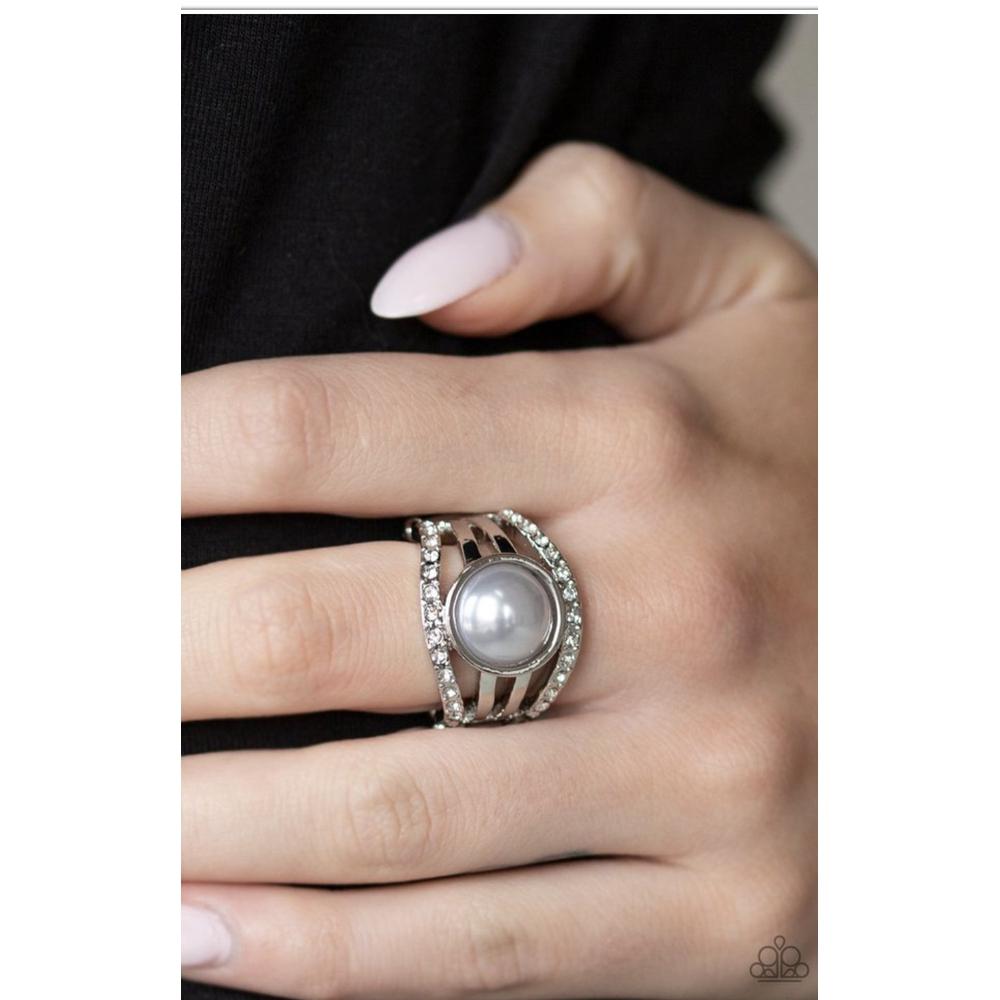 A Big Break Silver Ring - Paparazzi - Dare2bdazzlin N Jewelry