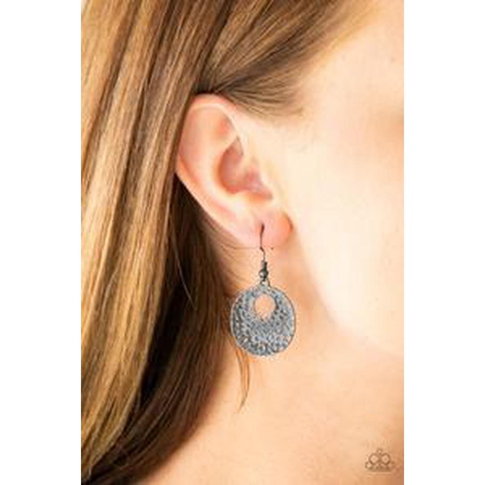 A Taste For Texture Black Earrings - Paparazzi - Dare2bdazzlin N Jewelry