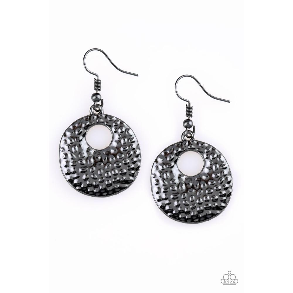 A Taste For Texture Black Earrings - Paparazzi - Dare2bdazzlin N Jewelry