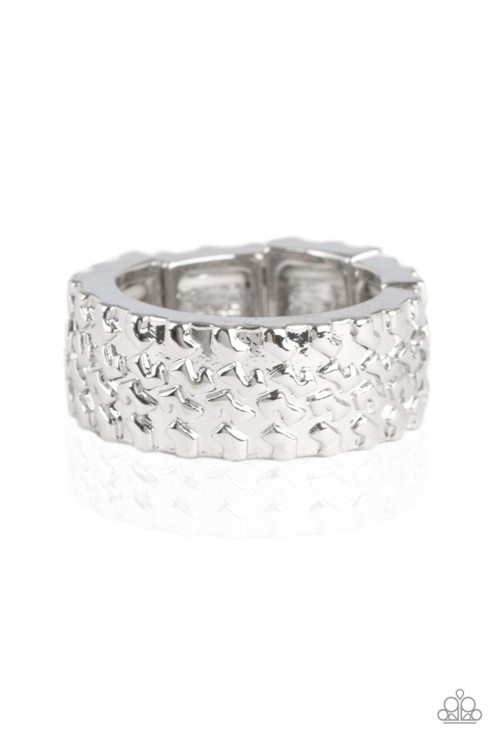 All Wheel Drive - Silver Ring - Paparazzi - Dare2bdazzlin N Jewelry