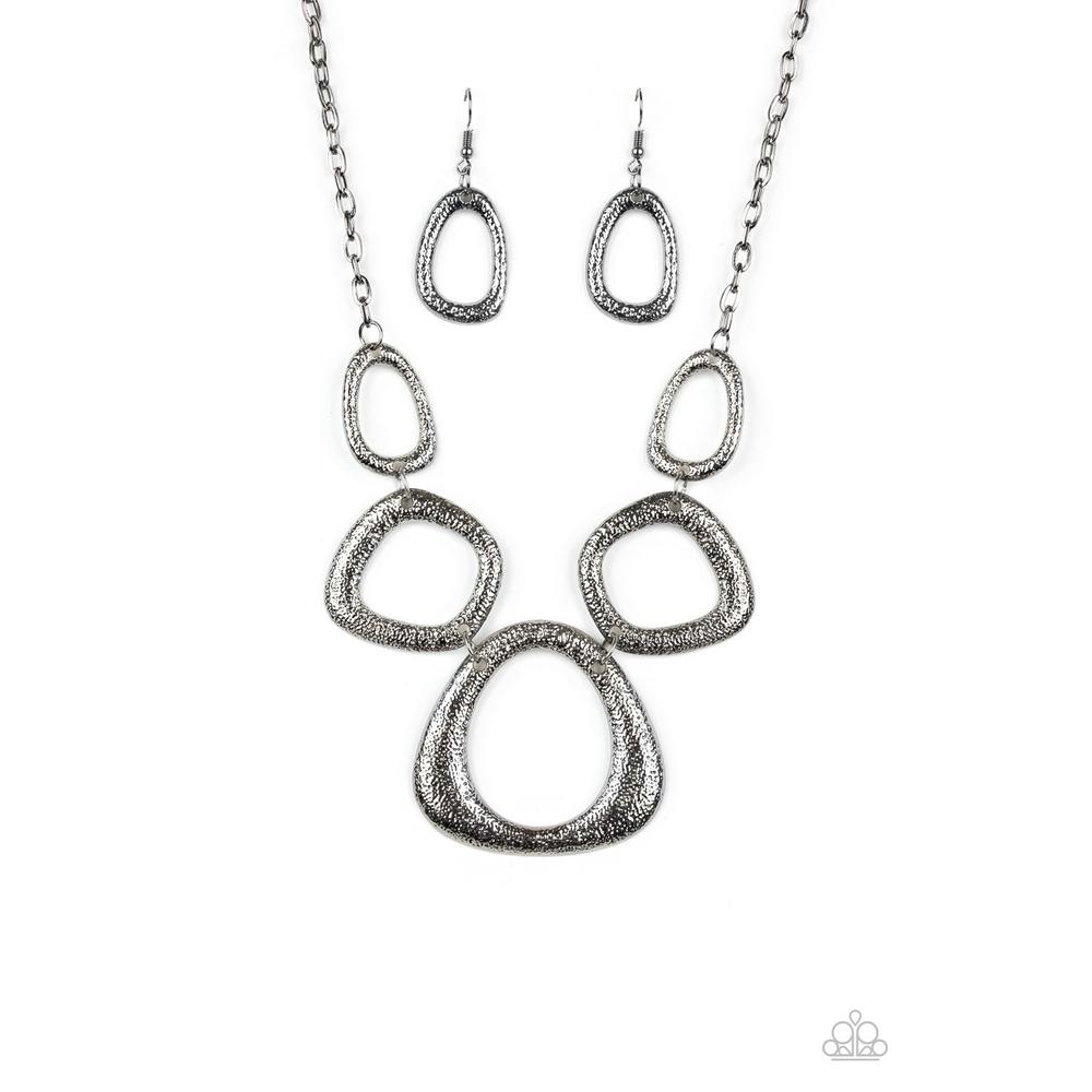 Backstreet Bandit - Black Necklace - Paparazzi - Dare2bdazzlin N Jewelry