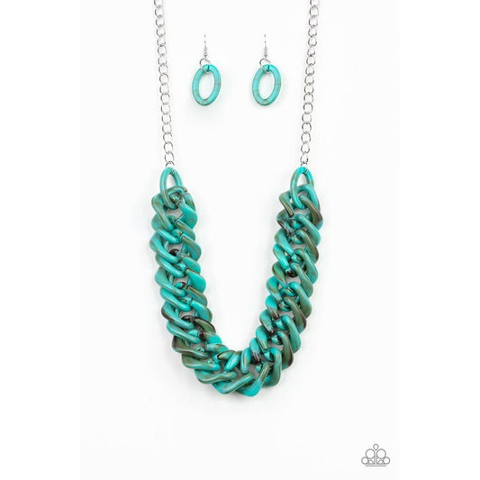 Comin In HAUTE Blue Necklace - Paparazzi - Dare2bdazzlin N Jewelry