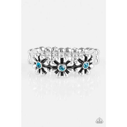 Dancing Daisies - Blue Ring - Paparazzi - Dare2bdazzlin N Jewelry