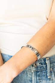 Hope Makes the World Go Round Black Bracelet - Paparazzi - Dare2bdazzlin N Jewelry