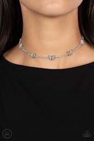 Fluttering Fanatic - White Choker - Paparazzi - Dare2bdazzlin N Jewelry