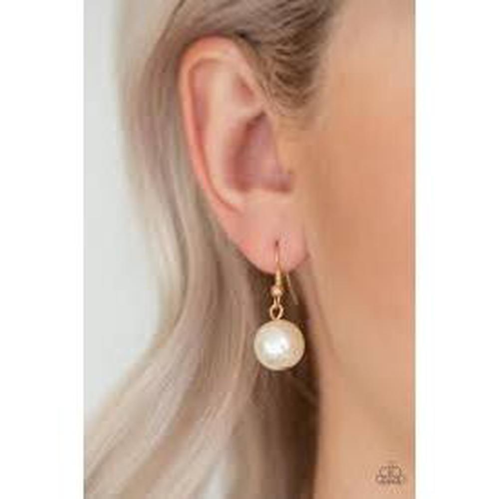 Endless Elegance Gold Necklace - Paparazzi - Dare2bdazzlin N Jewelry