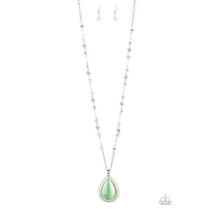 Fashion Flaunt - Green Necklace  - Paparazzi - Dare2bdazzlin N Jewelry