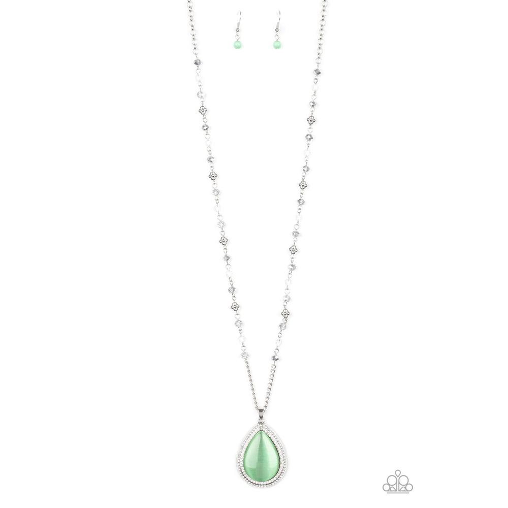 Fashion Flaunt - Green Necklace  - Paparazzi - Dare2bdazzlin N Jewelry