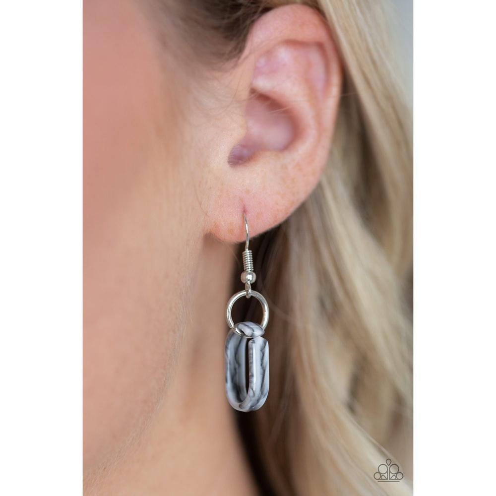 Fashionista Fever Silver Necklace - Paparazzi - Dare2bdazzlin N Jewelry
