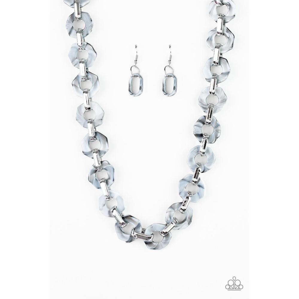 Fashionista Fever Silver Necklace - Paparazzi - Dare2bdazzlin N Jewelry