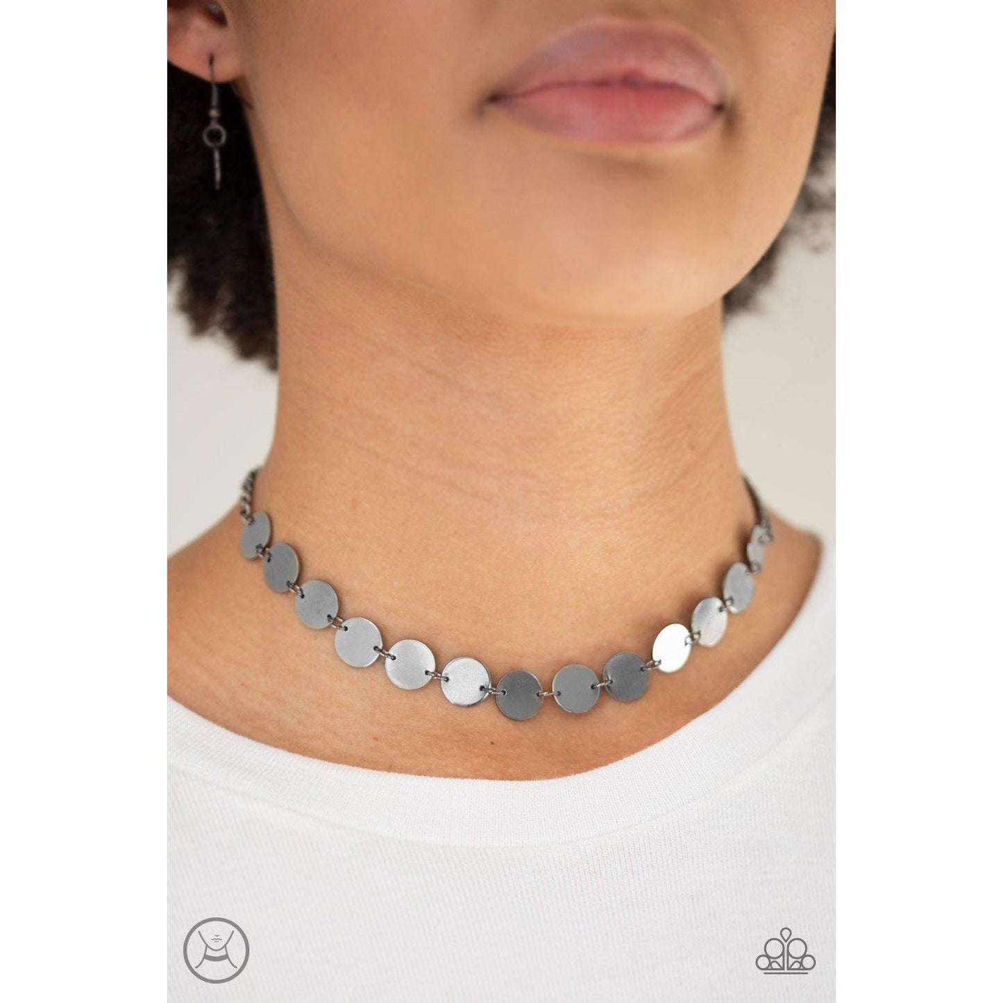 Faster Than The Spotlight Black Choker - Paparazzi - Dare2bdazzlin N Jewelry