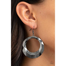 Load image into Gallery viewer, Fiercely Faceted - Black Earring - Paparazzi - Dare2bdazzlin N Jewelry
