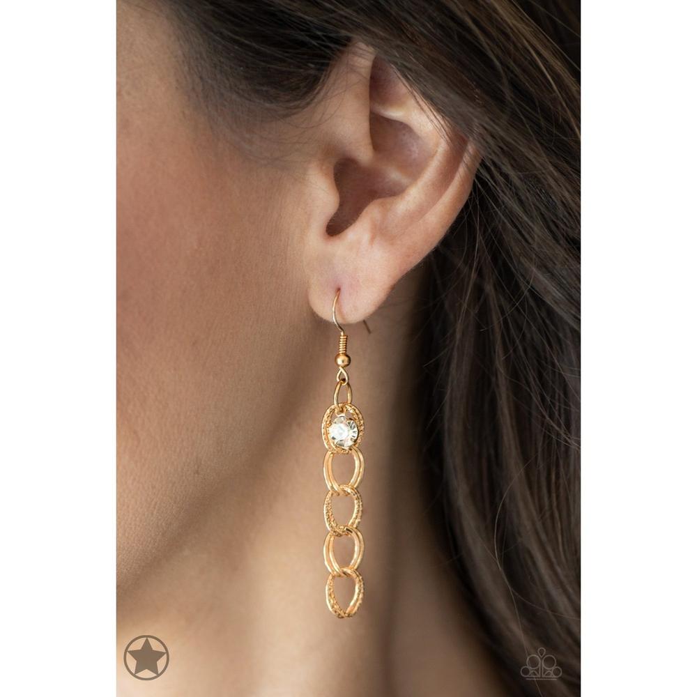 Fishing for Compliments - Gold Necklace - Paparazzi - Dare2bdazzlin N Jewelry