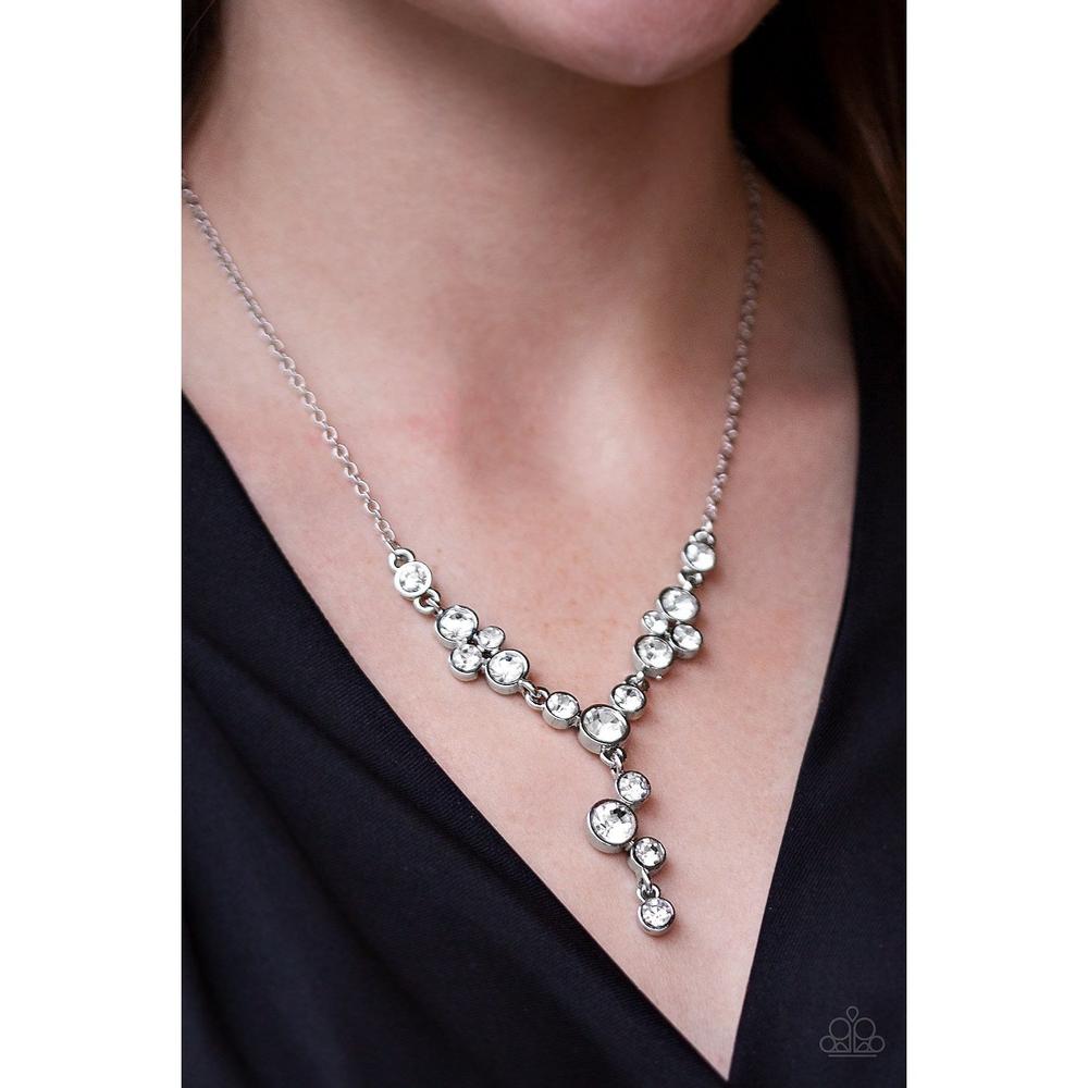 Five Star Starlet White Necklace - Paparazzi - Dare2bdazzlin N Jewelry
