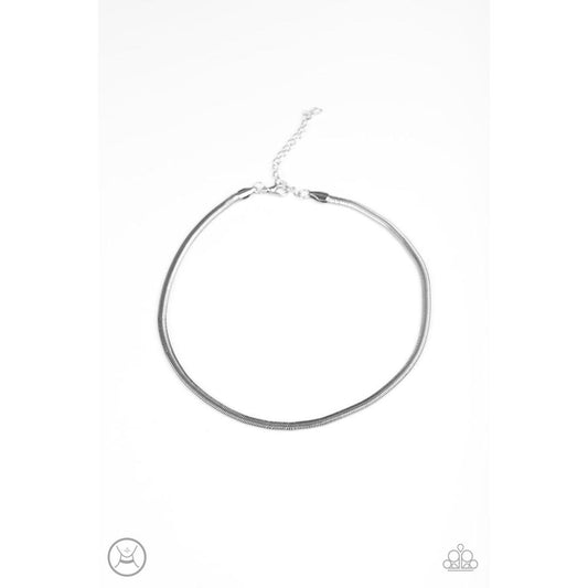 Flat Out Fierce - Silver Necklace - Paparazzi - Dare2bdazzlin N Jewelry