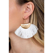 Load image into Gallery viewer, Fox Trap White Earrings - Paparazzi - Dare2bdazzlin N Jewelry
