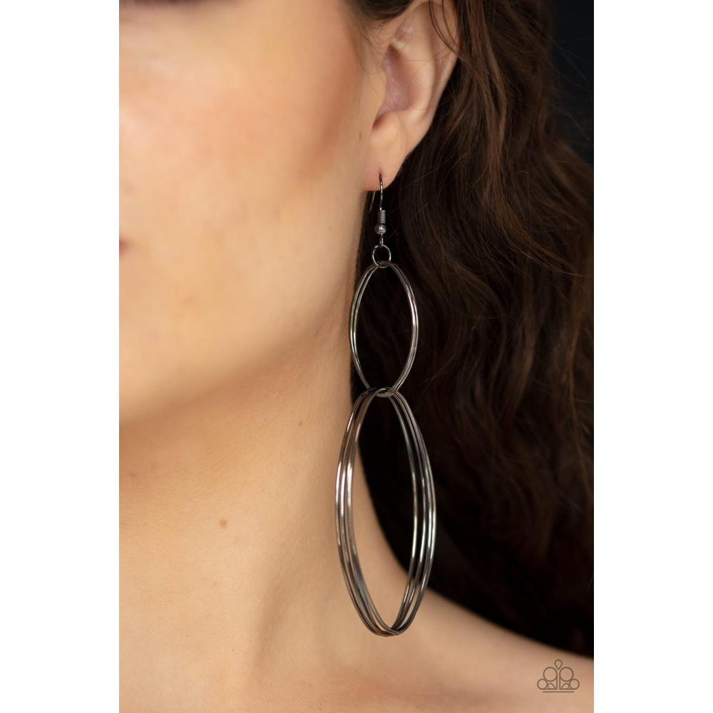 Getting Into Shape Black Earrings - Paparazzi - Dare2bdazzlin N Jewelry