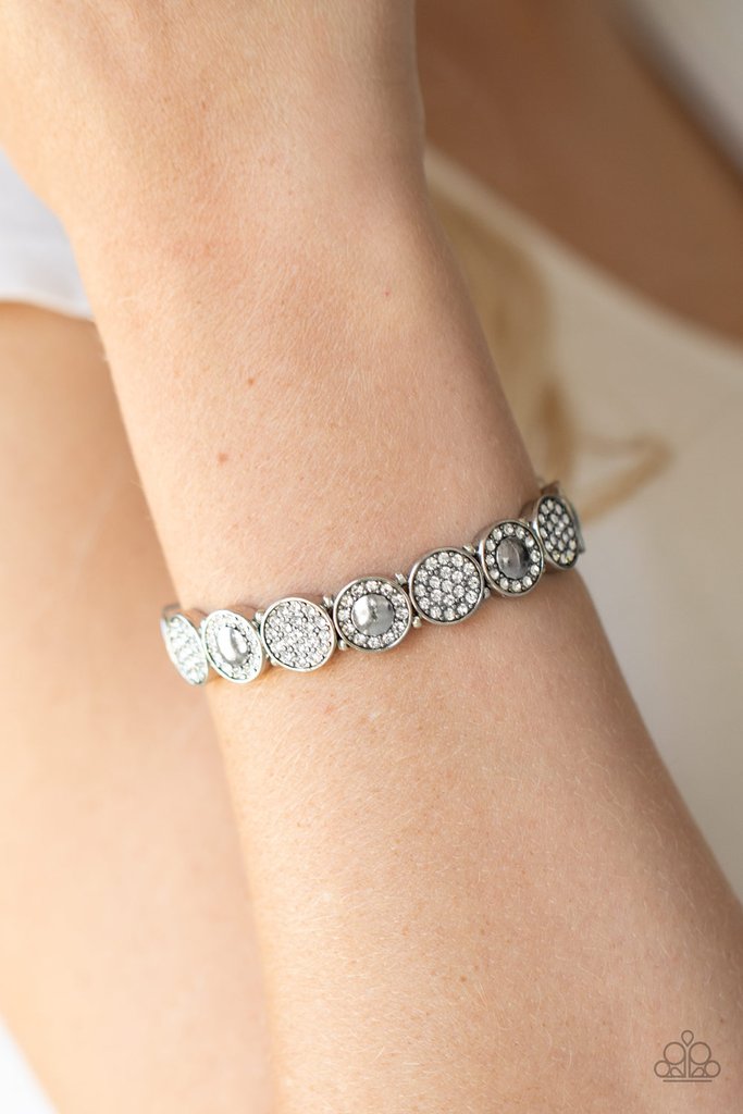 Glamour Garden - White Bracelet - Paparazzi - Dare2bdazzlin N Jewelry
