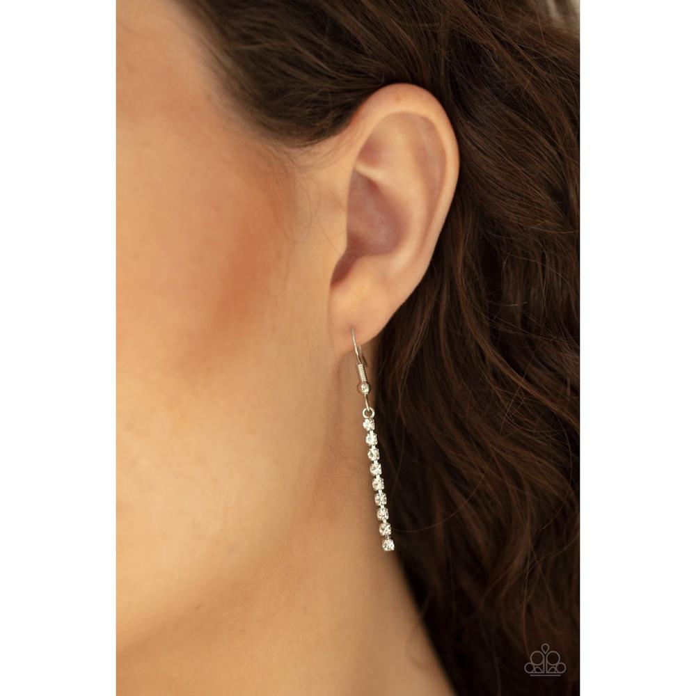 Glamour Glow - White Necklace - Paparazzi - Dare2bdazzlin N Jewelry