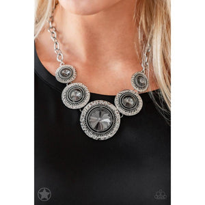 Global Glamour Necklace - Paparazzi - Dare2bdazzlin N Jewelry