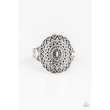 Load image into Gallery viewer, Good for the SOL Silver Ring - Paparazzi - Dare2bdazzlin N Jewelry
