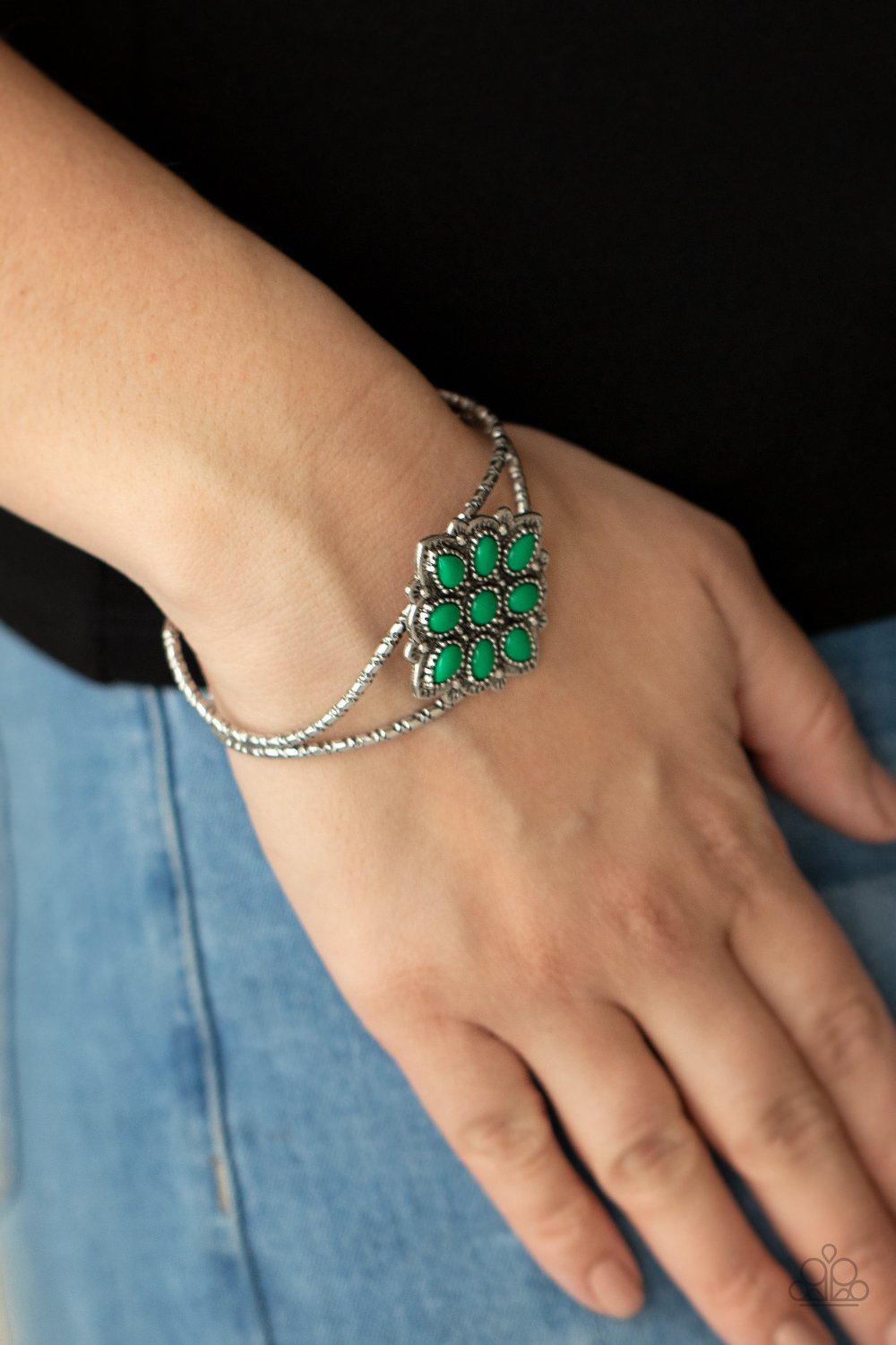 Happily Ever APPLIQUE - Green Bracelet - Paparazzi - Dare2bdazzlin N Jewelry