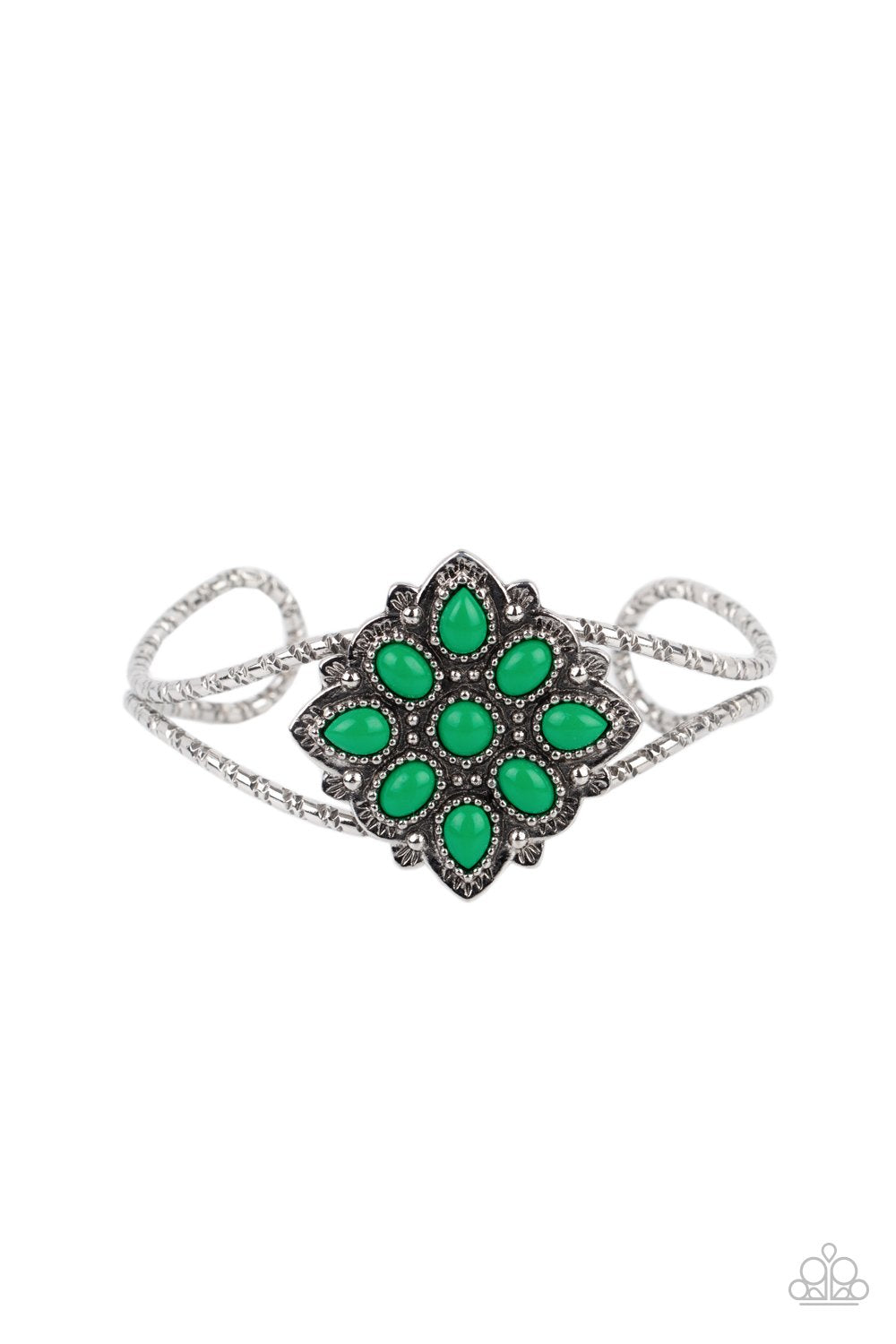 Happily Ever APPLIQUE - Green Bracelet - Paparazzi - Dare2bdazzlin N Jewelry