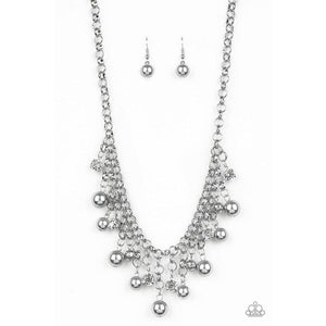HEIR-headed Silver Necklace - Paparazzi - Dare2bdazzlin N Jewelry
