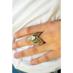 Heres Your Crown Brass Ring - Paparazzi - Dare2bdazzlin N Jewelry