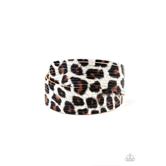 Hey GRRirl - White Bracelet - Paparazzi - Dare2bdazzlin N Jewelry