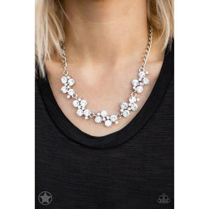 Hollywood Hills Necklace - Paparazzi - Dare2bdazzlin N Jewelry