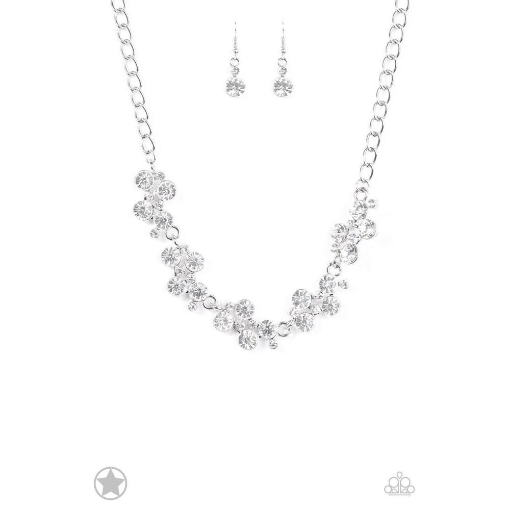 Hollywood Hills Necklace - Paparazzi - Dare2bdazzlin N Jewelry