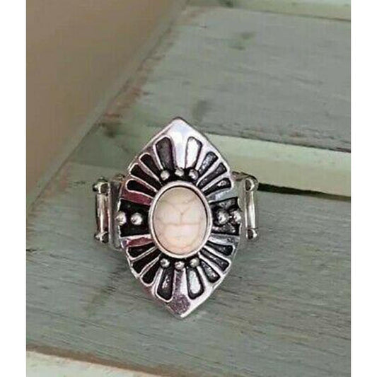 Homestead For The Weekend White Ring - Paparazzi - Dare2bdazzlin N Jewelry