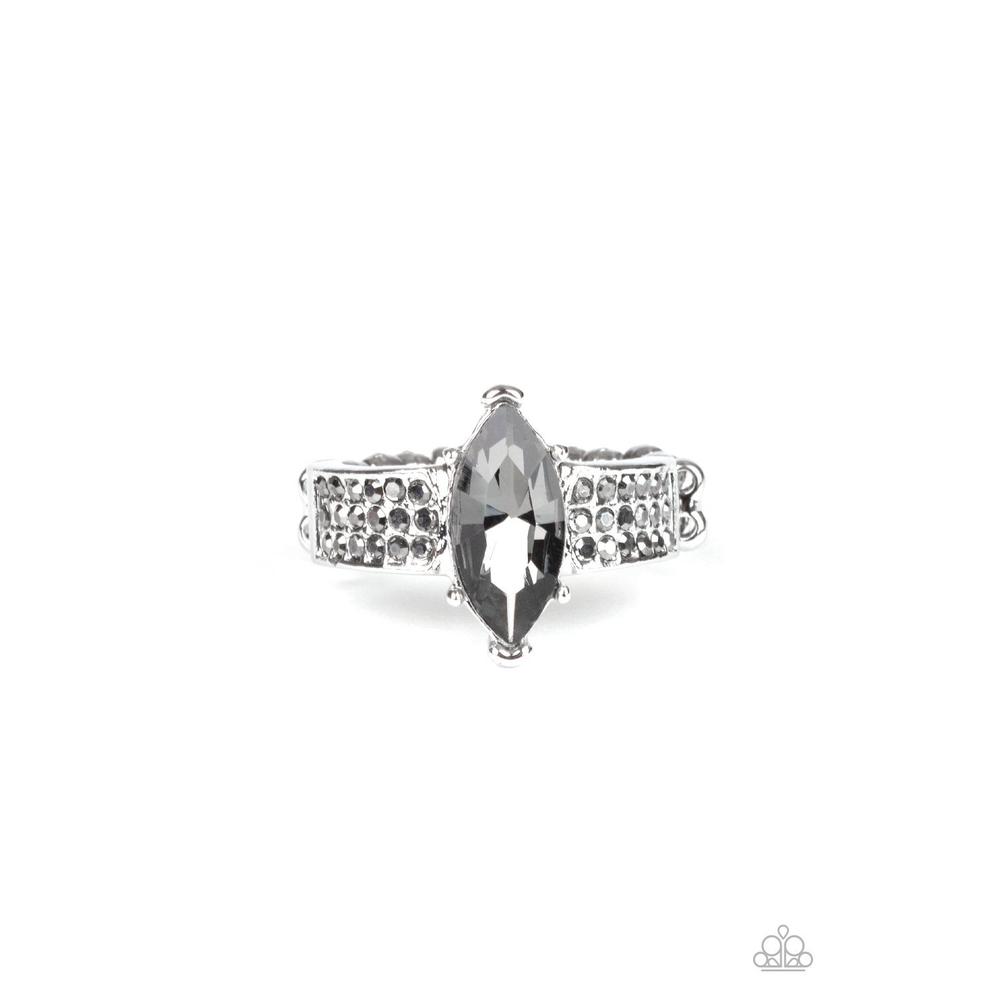 Icy Iridescence - Silver Ring - Paparazzi - Dare2bdazzlin N Jewelry