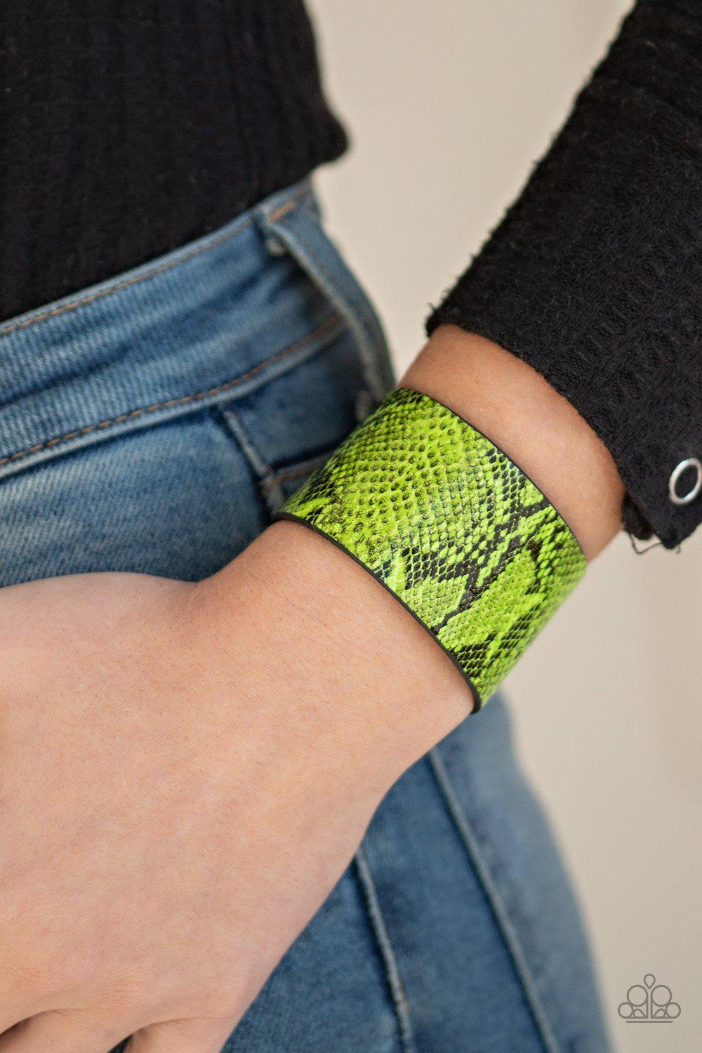 Its a Jungle Out There - Green - Paparazzi - Dare2bdazzlin N Jewelry