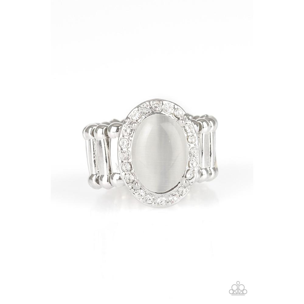 Laguna Luxury - White Ring - Paparazzi - Dare2bdazzlin N Jewelry