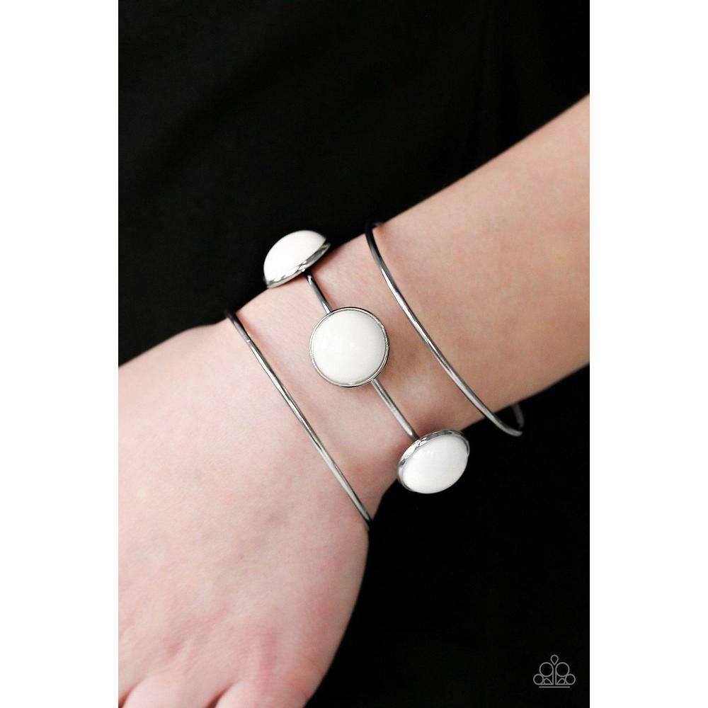 Lush Lagoon - White Bracelet - Paparazzi - Dare2bdazzlin N Jewelry