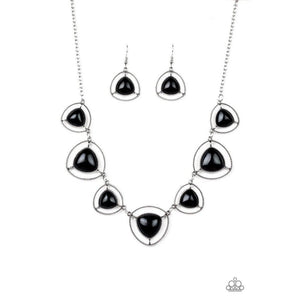 Make A Point - Black Necklace - Paparazzi - Dare2bdazzlin N Jewelry
