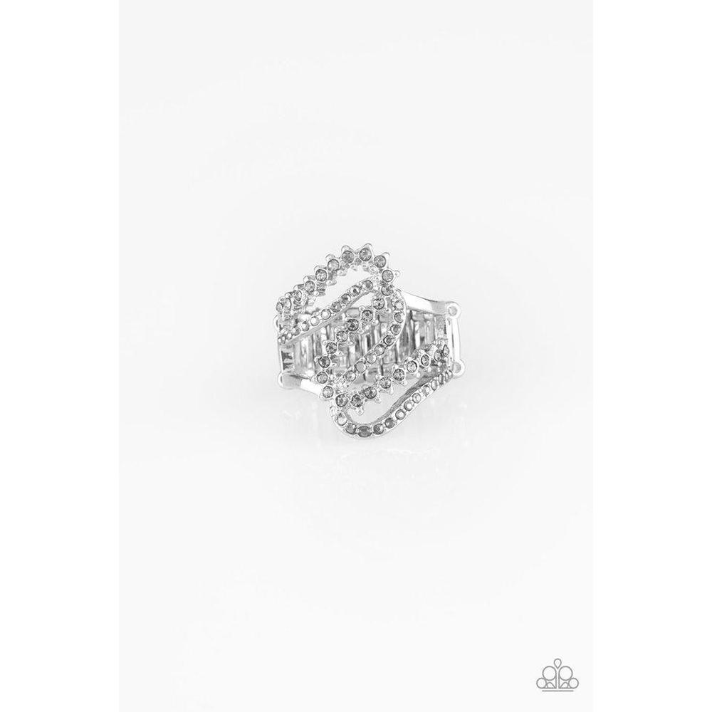 Make Waves Silver Ring - Paparazzi - Dare2bdazzlin N Jewelry