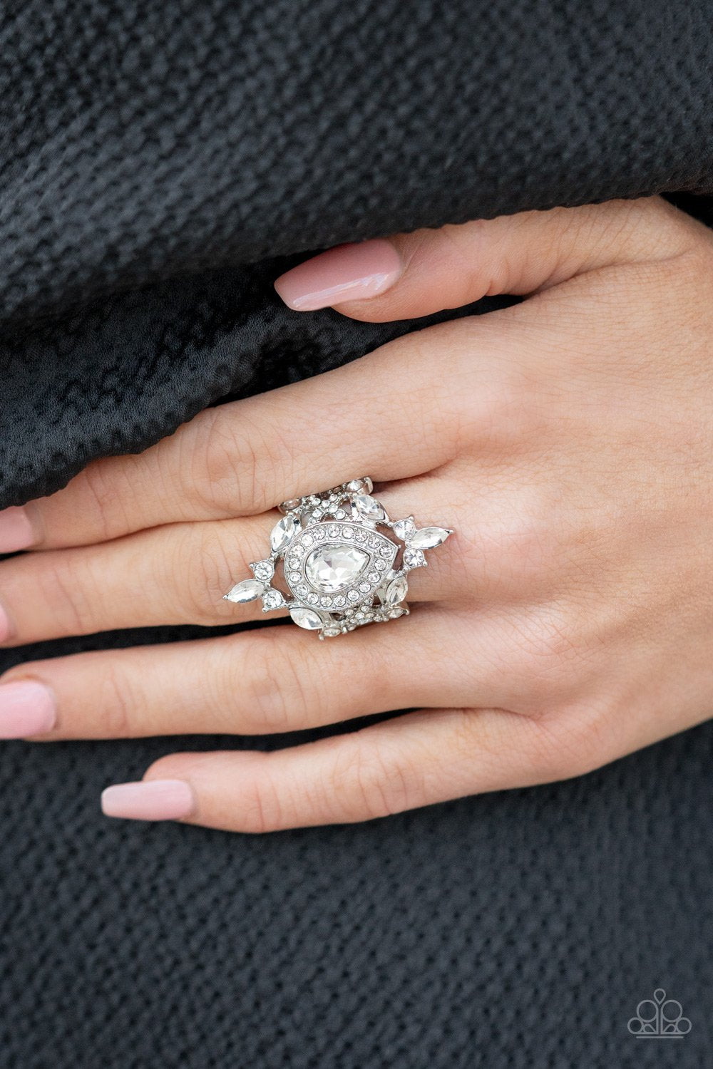 Mega Stardom - White Ring - Paparazzi - Dare2bdazzlin N Jewelry