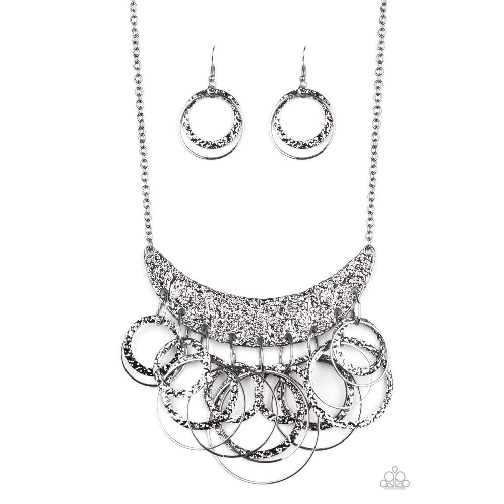 Metro Eclipse - Black Necklace - Paparazzi - Dare2bdazzlin N Jewelry