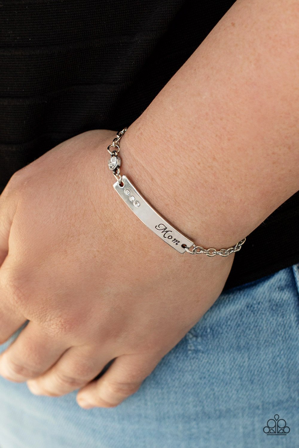 Moms Always Know White Bracelet - Paparazzi - Dare2bdazzlin N Jewelry