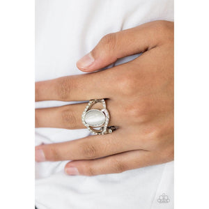 Moulin Moon - White Ring - Paparazzi - Dare2bdazzlin N Jewelry
