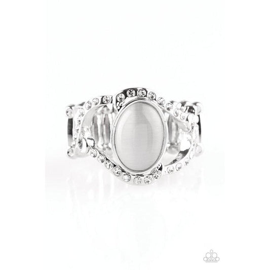 Moulin Moon - White Ring - Paparazzi - Dare2bdazzlin N Jewelry