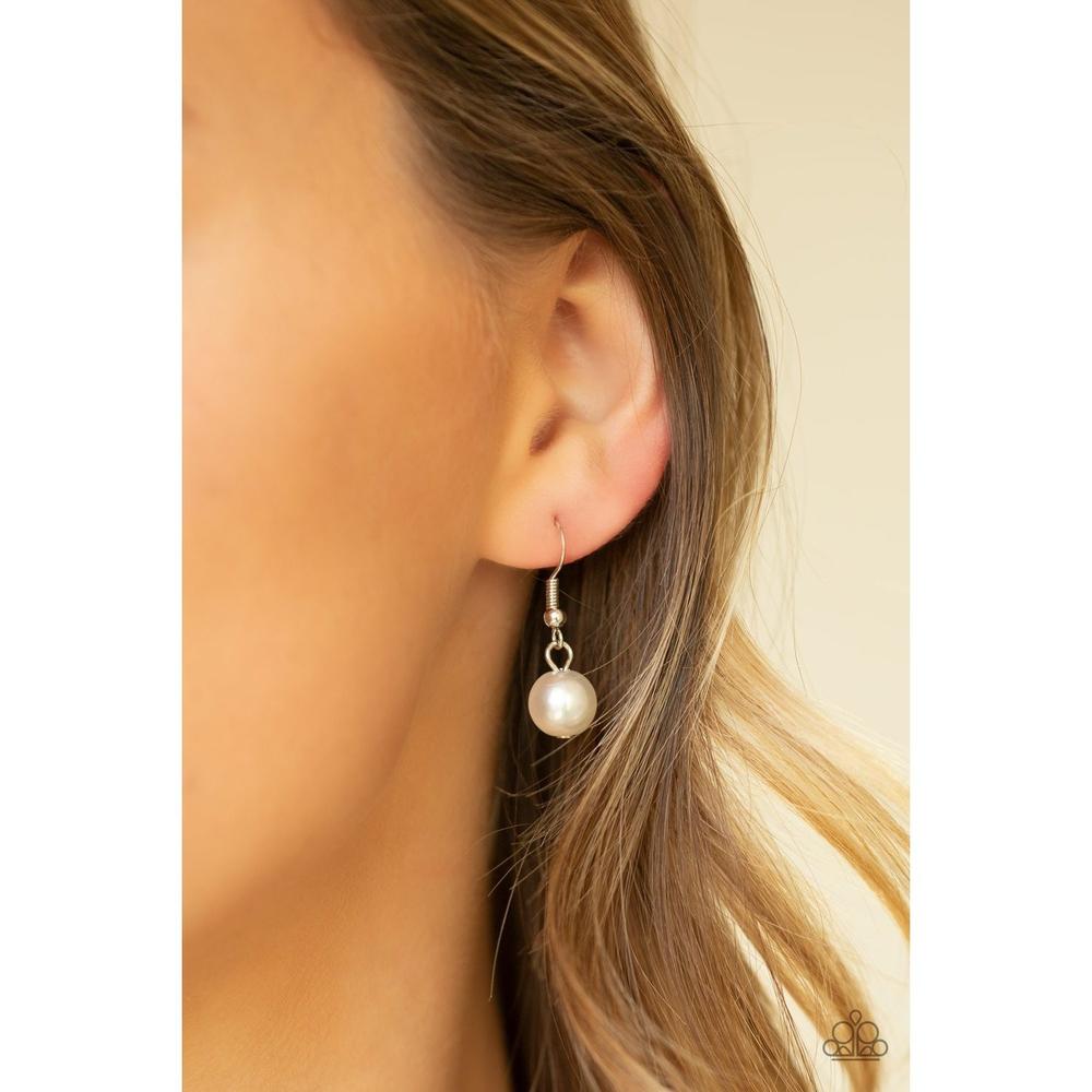 Pearl Prodigy White Necklace - Paparazzi - Dare2bdazzlin N Jewelry