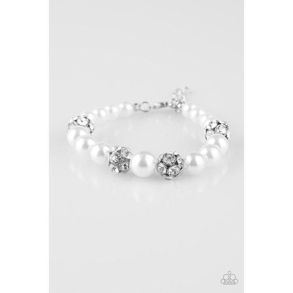 Pearls and Parlors - White Bracelet - Paparazzi - Dare2bdazzlin N Jewelry